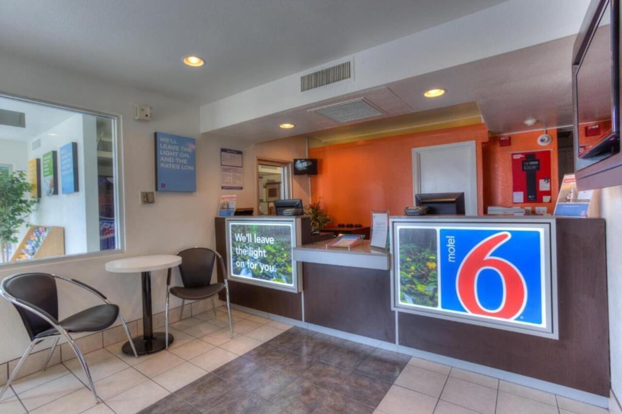 Motel 6-Troutdale, Or - Portland East Eksteriør bilde