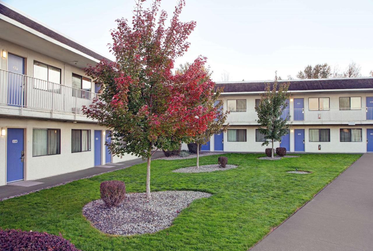 Motel 6-Troutdale, Or - Portland East Eksteriør bilde