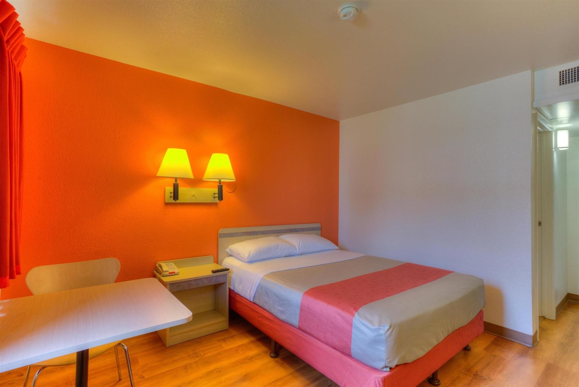 Motel 6-Troutdale, Or - Portland East Eksteriør bilde