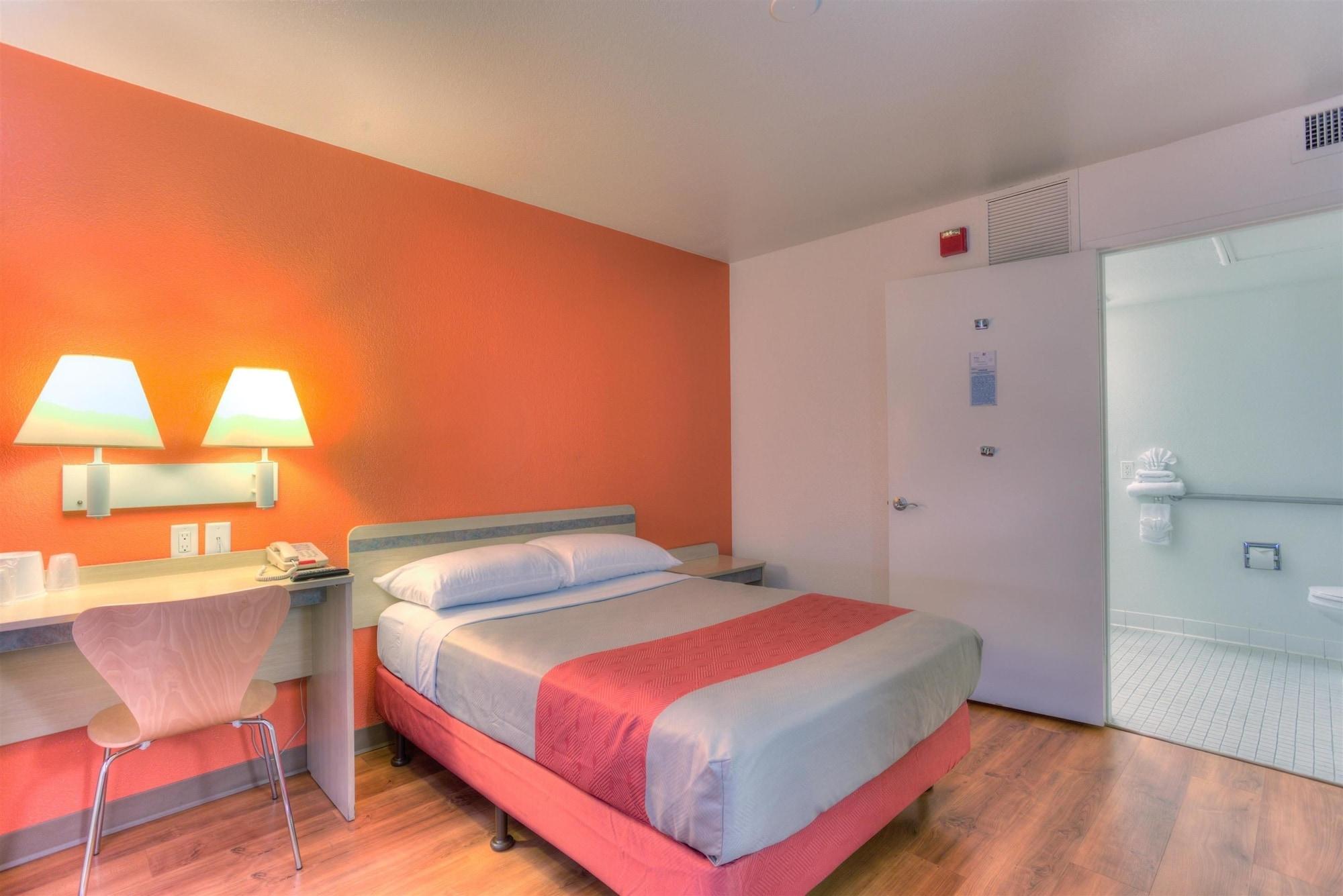 Motel 6-Troutdale, Or - Portland East Eksteriør bilde