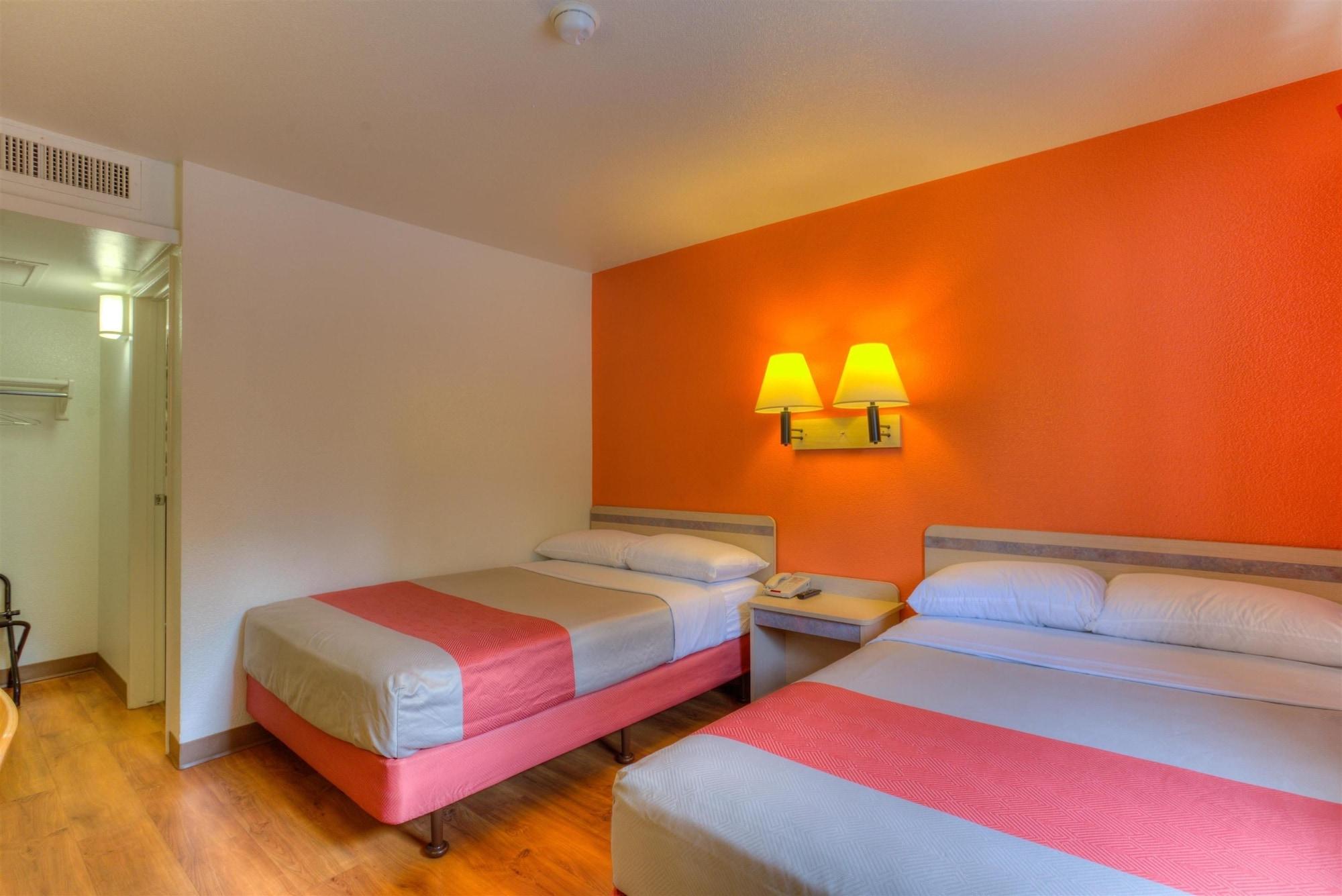 Motel 6-Troutdale, Or - Portland East Eksteriør bilde