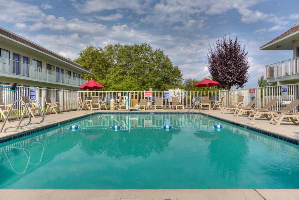 Motel 6-Troutdale, Or - Portland East Eksteriør bilde